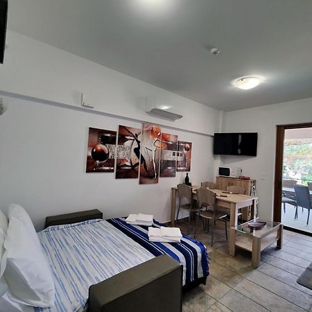 Arokariapartments Koróni 外观 照片
